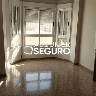 Chalet en alquiler en Petrer