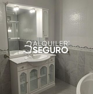 Chalet en alquiler en Petrer