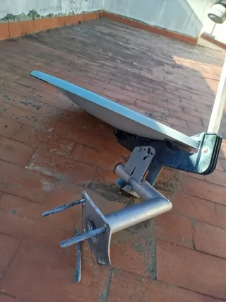 Antena parabólica TV