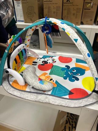 Baby Einstein, Gimansio de Actividades Musical...