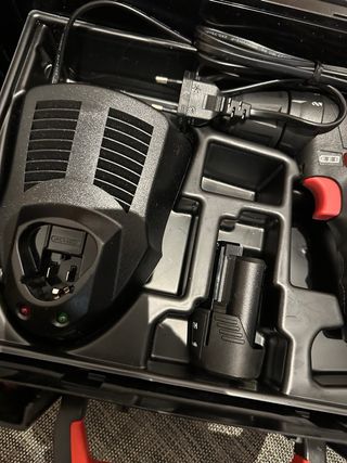 Taladro Wurth con cargador y batería