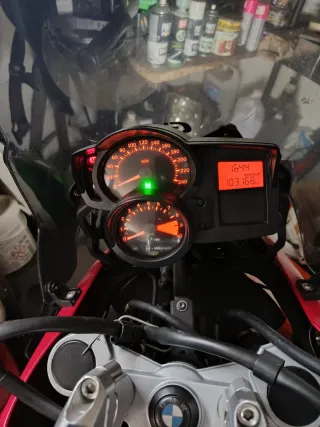 BMW F650GS Roja - Moto Aventura trail