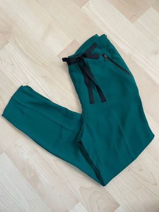 Pantalón vestir Zara verde