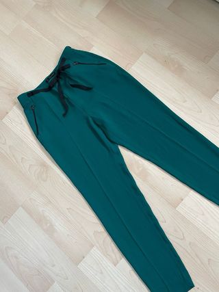 Pantalón vestir Zara verde
