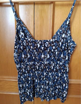 Camiseta Tirantes Pull&Bear floral M Mujer