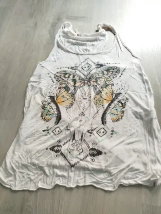 Camiseta tirantes mariposas y calavera