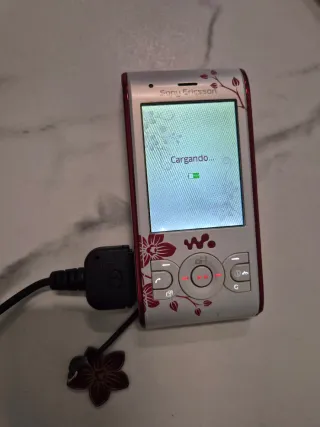 Sony Ericsson Rojo y Blanco