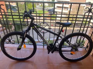 Bicicleta infantil Rockrider 8-11 años