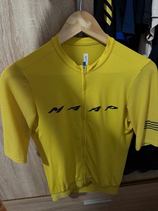 Maillot MAAP SIN USAR