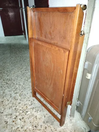 Mesita camarera plegable con ruedas