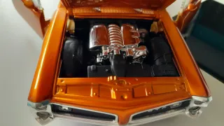 Pontiac GTO escala 1:18