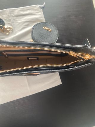 Borsa Guess con portamonete e tracolla