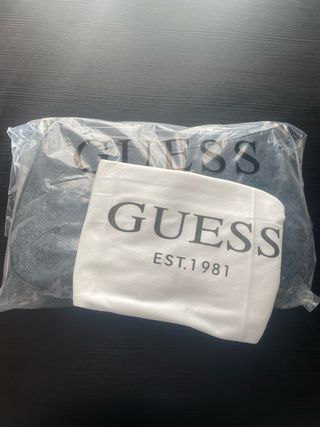Borsa Guess con portamonete e tracolla