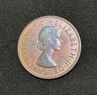 Moneta di bronzo da 1 penny del 1967 con tonalità variabile