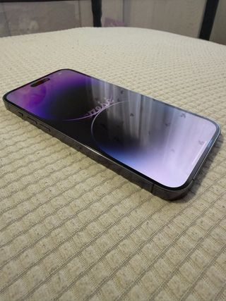 iPhone 14 Pro Max Morado