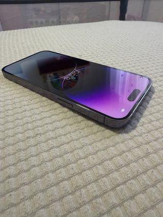 iPhone 14 Pro Max Morado