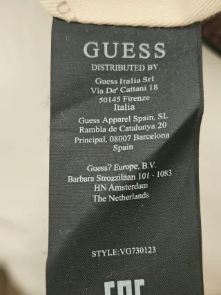Bolso Guess marrón y dorado