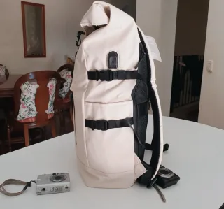 Mochila rolltop impermeable HK, color beige