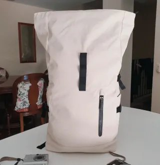Mochila rolltop impermeable HK, color beige