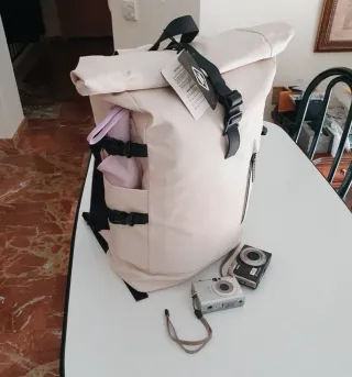 Mochila rolltop impermeable HK, color beige