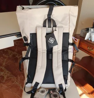 Mochila rolltop impermeable HK, color beige