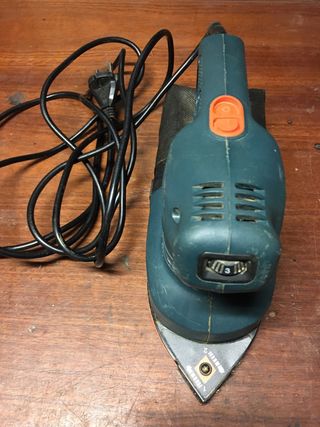 Lijadora BLACK DECKER