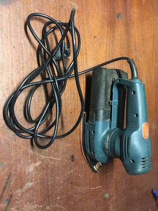Lijadora BLACK DECKER