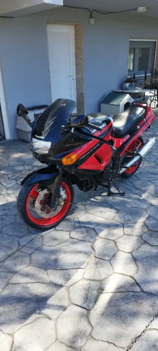 Kawasaki ZZR600