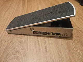 Ernie Ball VPJR Pedal de Volumen
