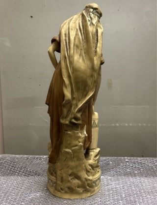 Statua Royal Dux Vintage