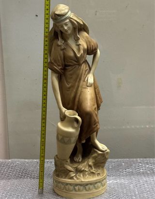 Statua Royal Dux Vintage