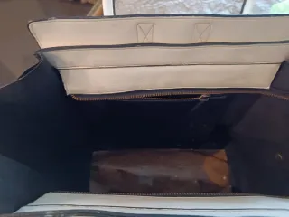 Particolare e bellissima borsa in pelle B/N