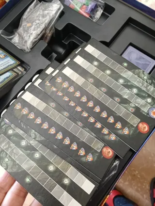 Juego el Hobbit. También vendo en pack con SdlA