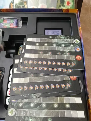 Juego el Hobbit. También vendo en pack con SdlA