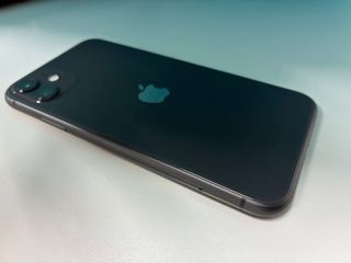 iPhone 11 - 128GB - Negro (impecable)