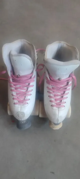 Patines artísticos 4 ruedas blancos y rosas