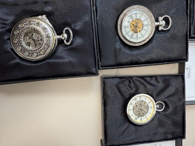 Colección 26 relojes de bolsillo a cuerda