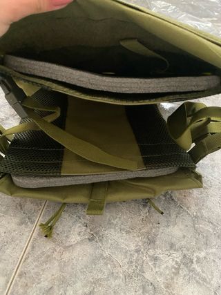 Chaleco militar táctico verde con velcro