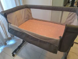 Minicuna Chicco Next2me Esencial Gris