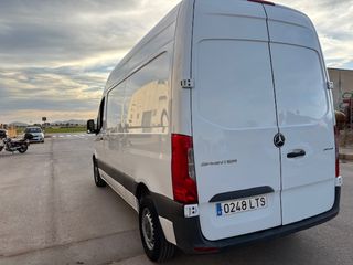 Mercedes-Benz Sprinter 2021