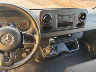 Mercedes-Benz Sprinter 2021