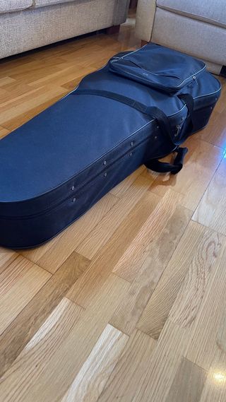 Guitarra Española Alhambra madera maciza