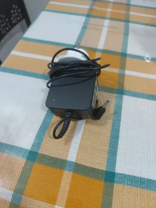 Portátil Lenovo IdeaPad Plata. i3.  Modelo. 80XH.