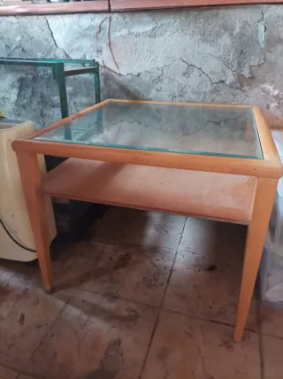 Mesa auxiliar madera y cristal