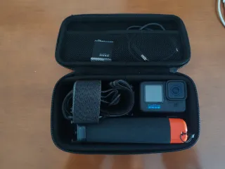 GoPro Hero 12 con accessori, nuovo