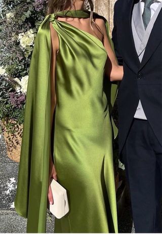 Vestido invitada Elena Moore verde