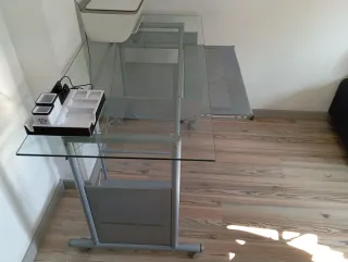 Escritorio+ impresora + organizador con USB.