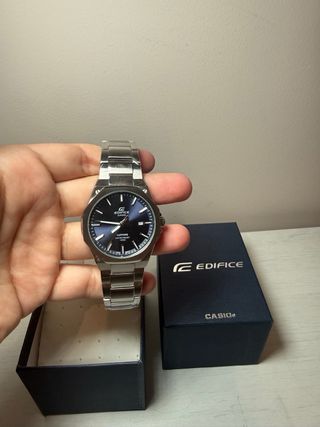 Casio Edifice Reloj Azul y Plateado