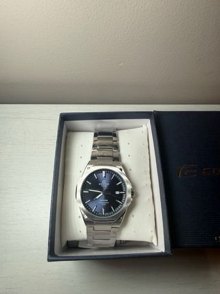 Casio Edifice Reloj Azul y Plateado