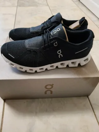 Scarpe uomo On Running nere taglia 42